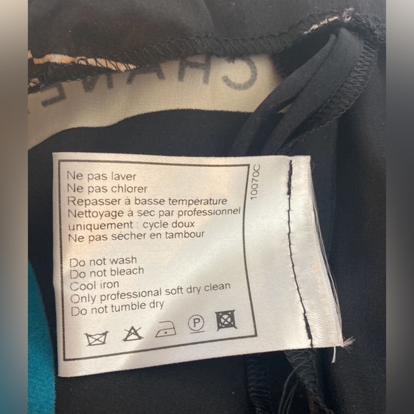 CHANEL Silk Trousers w/ belt and hanger - Picture 9 of 9